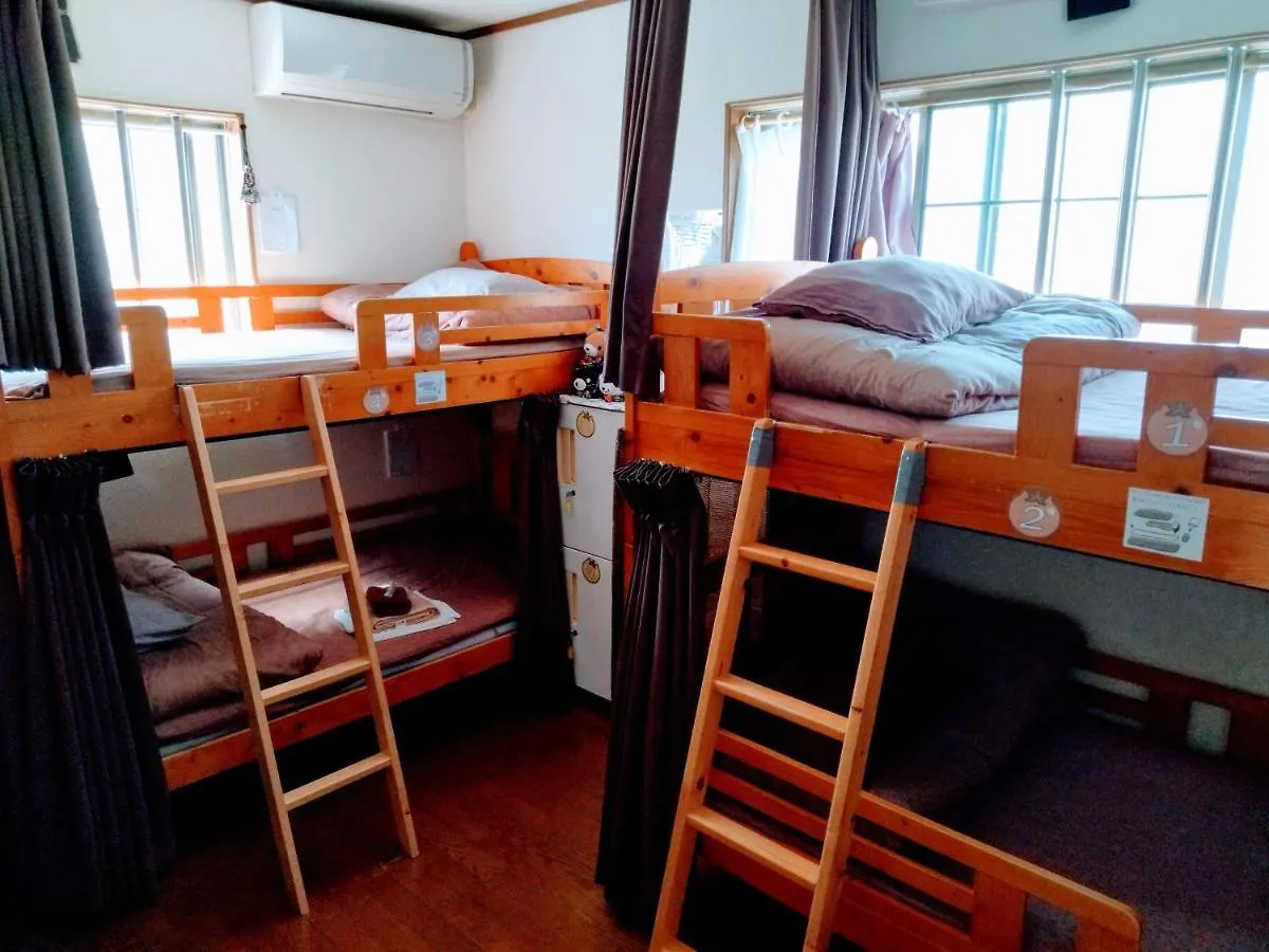 Osaka Tomato Guesthouse
