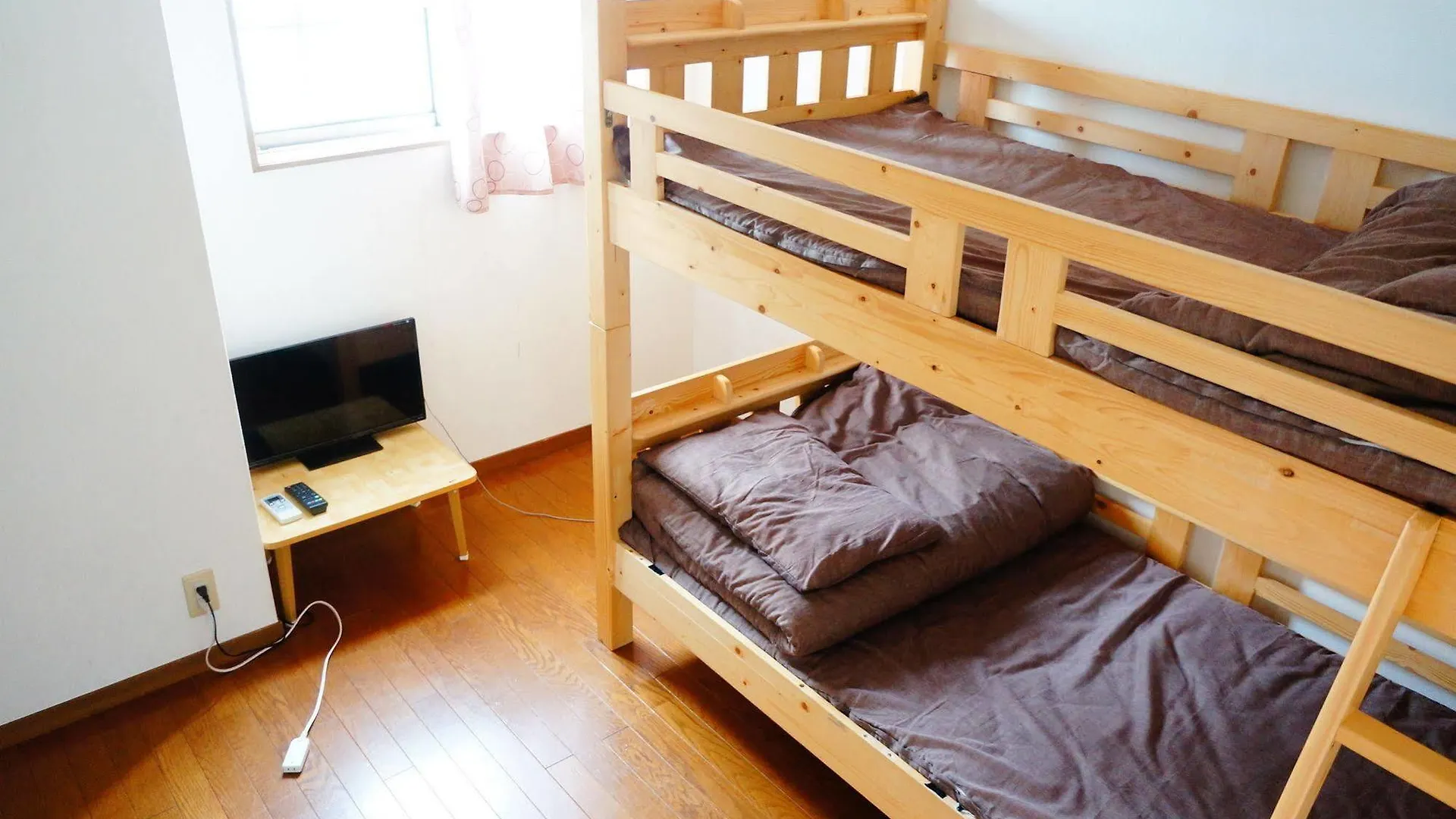 Konukevi Osaka Tomato Guesthouse